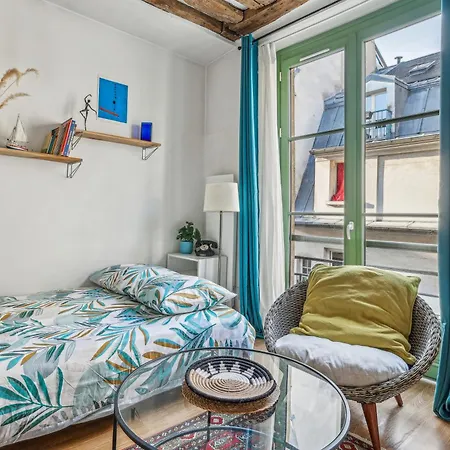 Joli Grand Et Calme, Marais Appartamento *